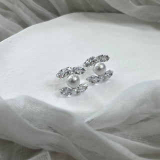 Chanel pearl