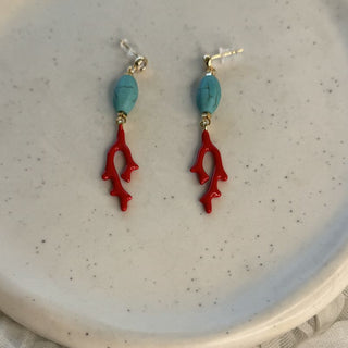 Ocean kiss coral earrings