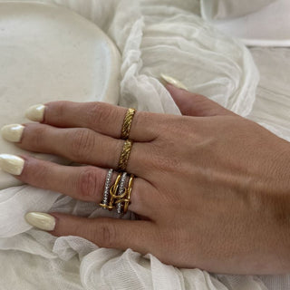 Four - band ring