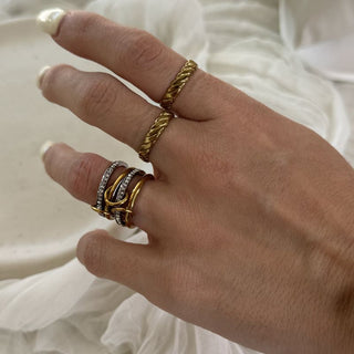 Four - band ring