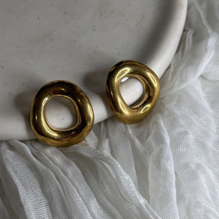 Plain cycle earrings
